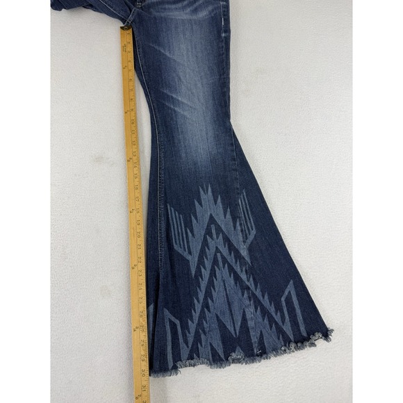 Ariat Womens High Rise Flare Jeans Chimayo Print Dark Wash Denim Sz 30S Raw Hem - Picture 3 of 13